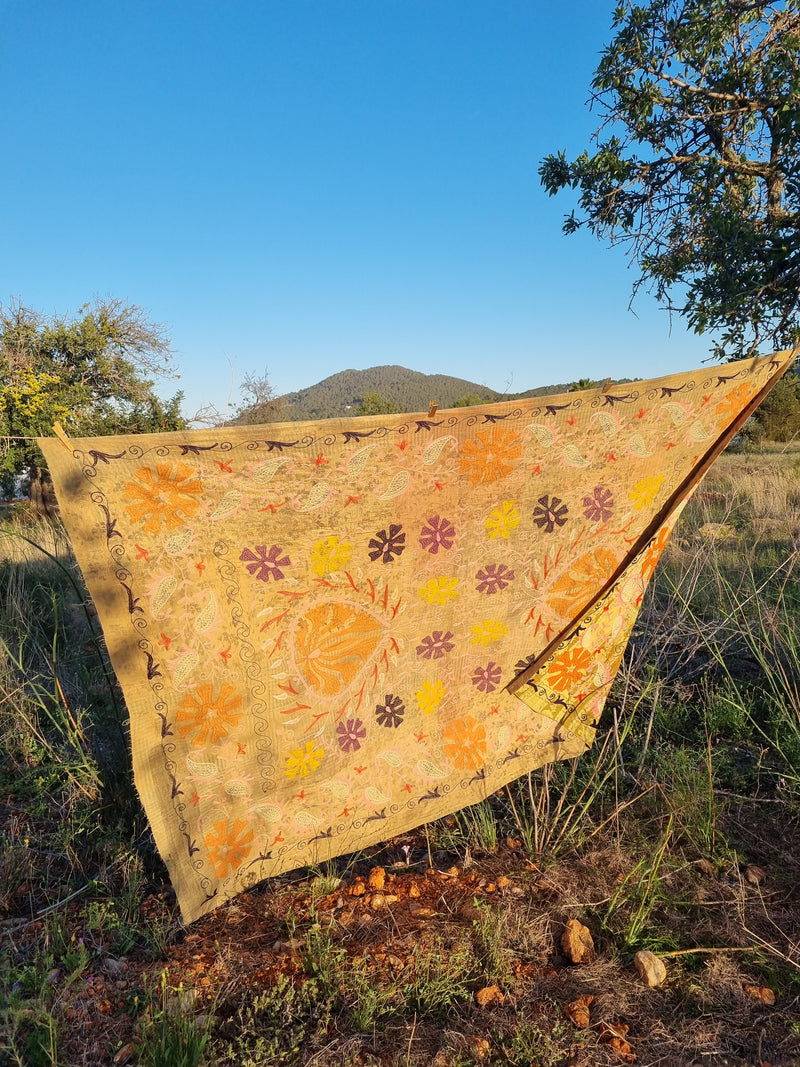 Vintage Kantha blanket with Suzani embroidery • 232*165cm • Reversible