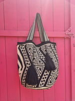 WAYUU XL BAG • LOVE