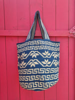 WAYUU XL BAG • Labyrinth in Paradise