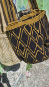 Wayuu Mochila mediano • single thread • hilo de seda • Black & Gold