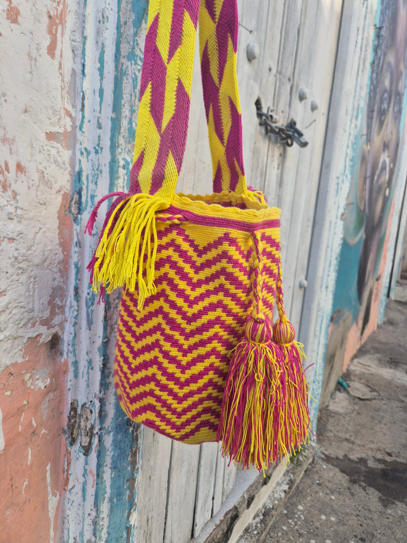 Wayuu Mochila • YELLOW/FUCHSIA