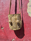 Wayuu Mochila mediano • single thread • hilo de seda • Gold/Off-White