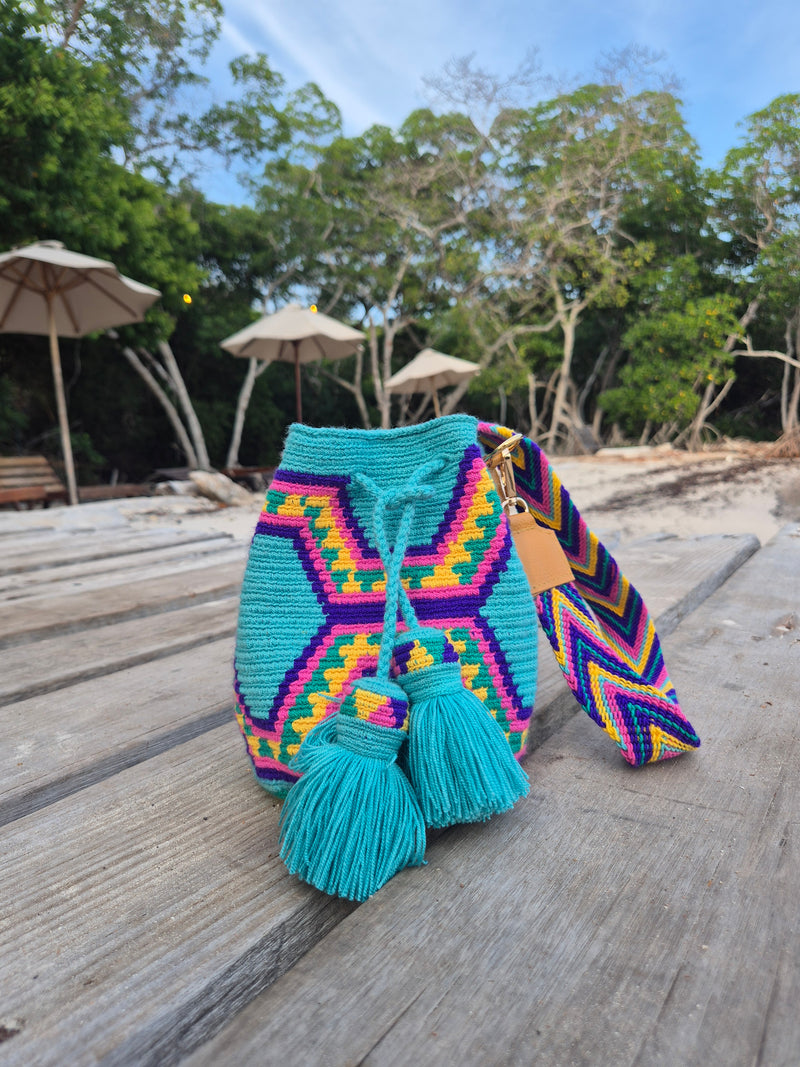 Wayuu Mochila • MEDIUM • Turquoise