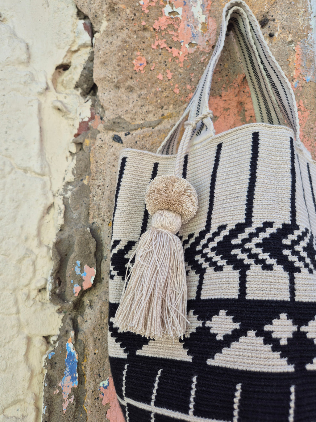 WAYUU XL BAG • BLACK & WHITE