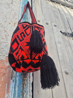 Wayuu Mochila • Black NEON Orange