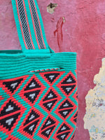 Wayuu SHOPPER • one threaded •