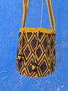 Wayuu Mochila mediano • single thread • hilo de seda • Black & Gold