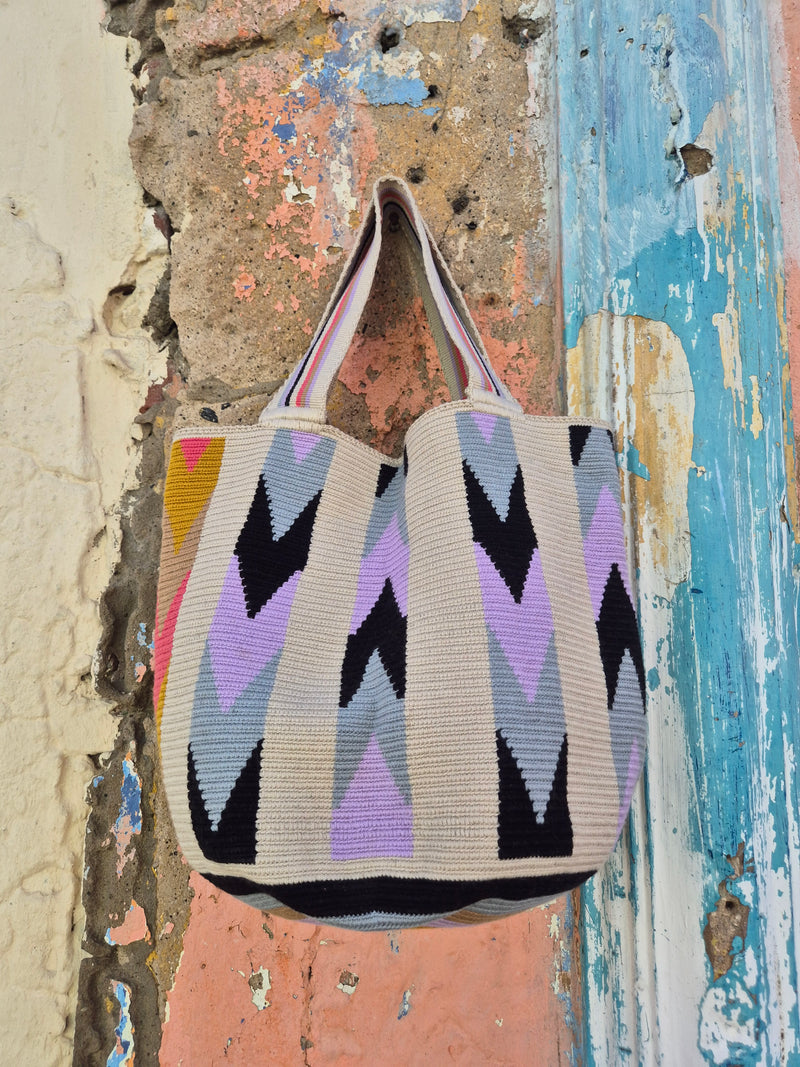 WAYUU XL BAG • ARTE • two different sides